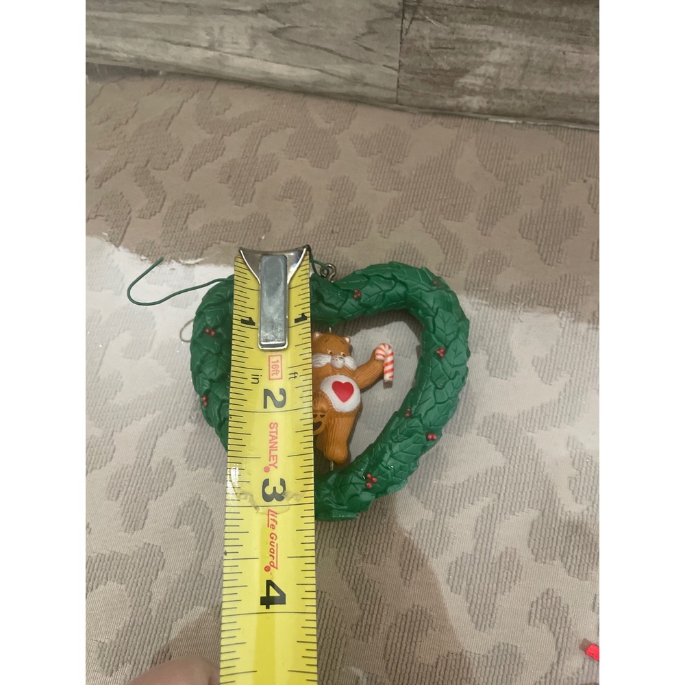 Vintage 1984 Care Bears Tenderheart Bear Heart Wreath Christmas Ornament AGC - Picture 4 of 4